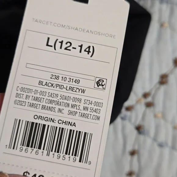 Shade & Shore Black One-Shoulder Cutout Swimsuit Size  Large (12-14) NWT - Picture 6 of 7